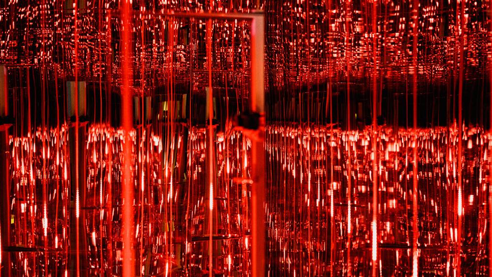 Red infinity room at DeJa Vu Interactive Museum Berlin